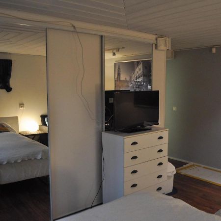 Room In Villa Emilia إسبو المظهر الخارجي الصورة