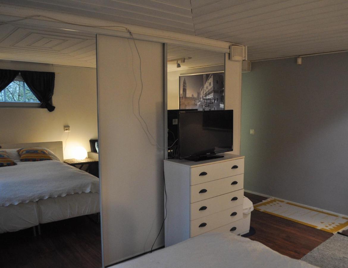 Room In Villa Emilia إسبو المظهر الخارجي الصورة